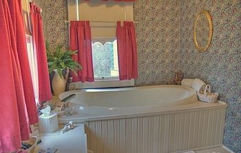 The Oliver 3* South Bend